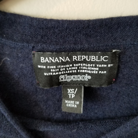 XS Banana Republic Sweater - Picture 2 of 12